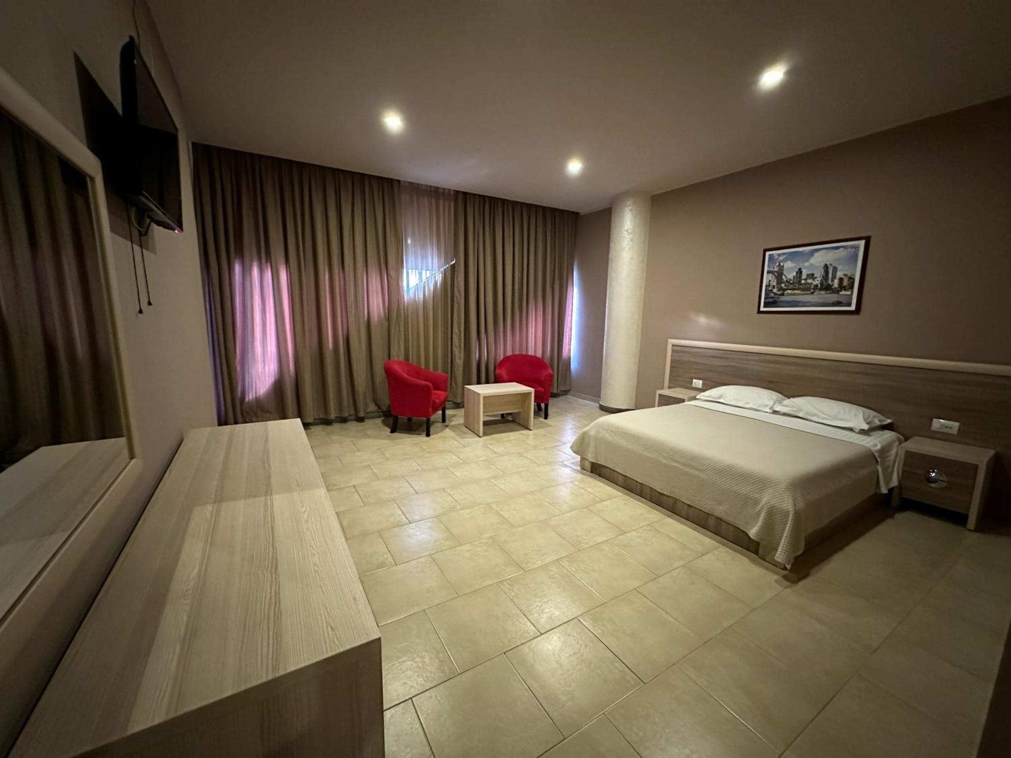 Hotel Terminal Tirana Bregu i Lumit Eksteriør bilde